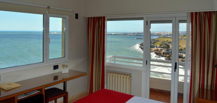 hotel las rocas