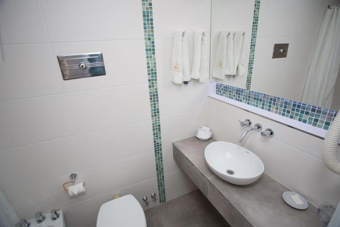 hotel las rocas