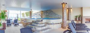 hotel las rocas
