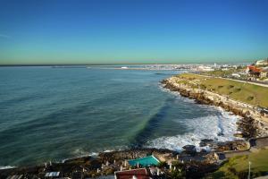 hotel las rocas