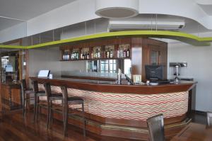 hotel las rocas