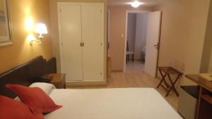 hotel las rocas