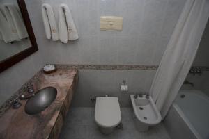 hotel las rocas