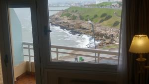hotel las rocas