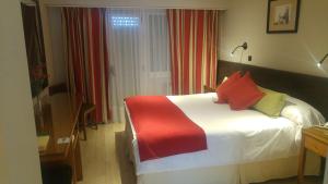 hotel las rocas