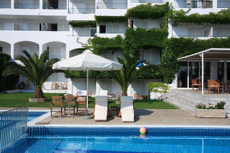radisson resort plaza skiathos