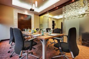 icon delux hotel apartments al barsha