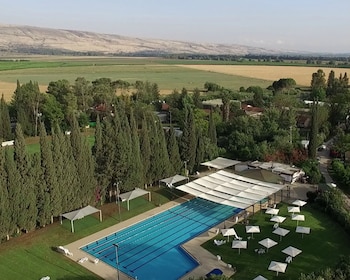 pastoral hotel kfar blum