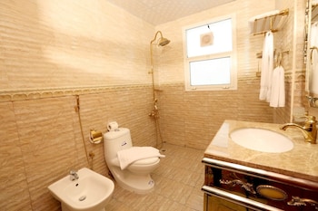 clifton international hotel