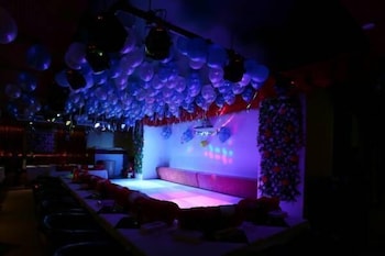 clifton international hotel