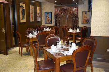 clifton international hotel