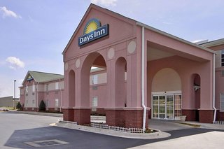 Days Inn & Suites By Wyndham Huntsville,Huntsville>>Decatur,2 star