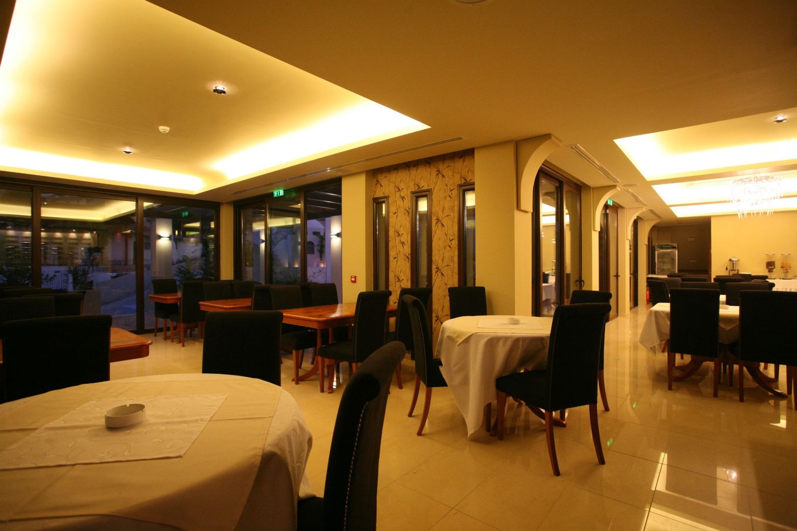 tesoro hotel