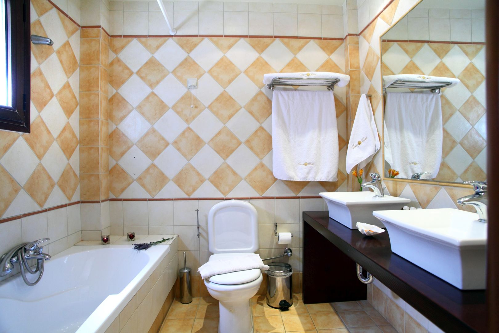 tesoro hotel