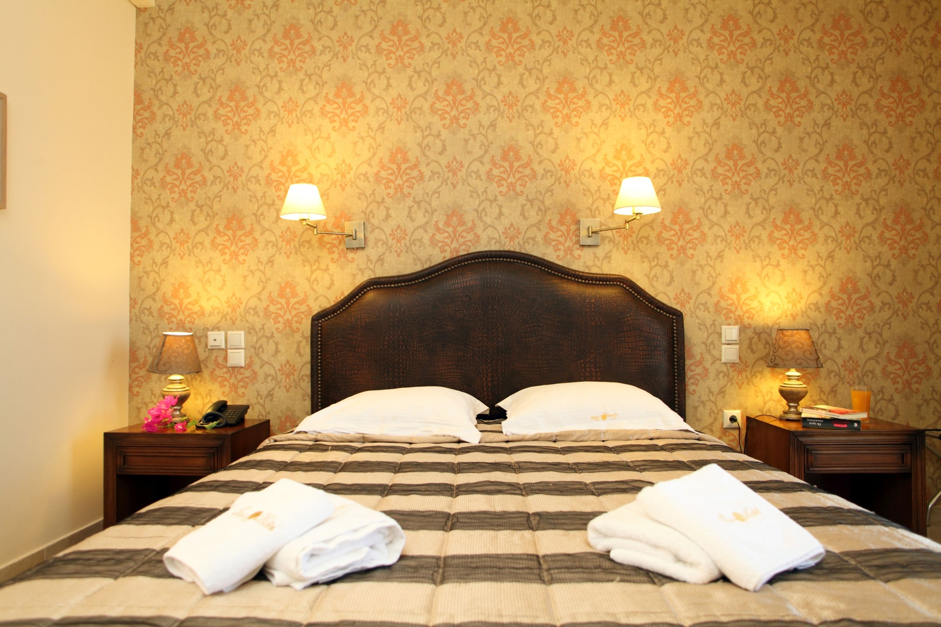 tesoro hotel