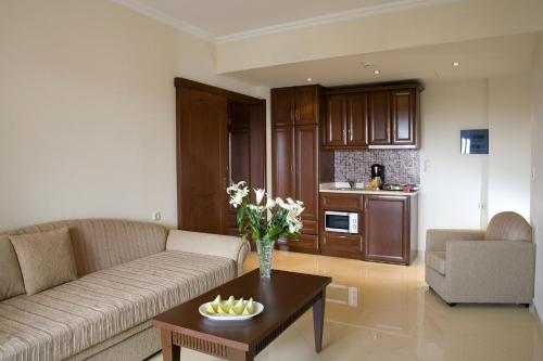 royal nidri hotel and apartments