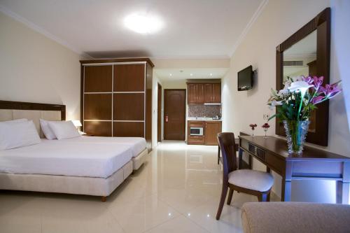 royal nidri hotel and apartments