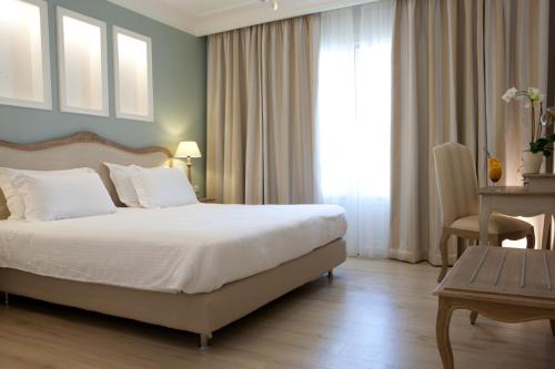 royal nidri hotel and apartments