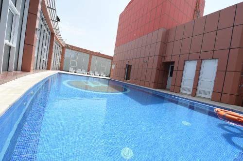 orange suites hotel