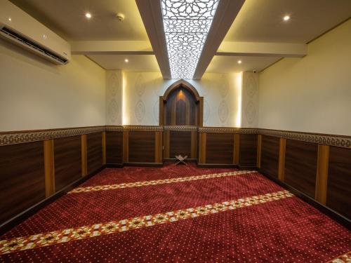 orange suites hotel