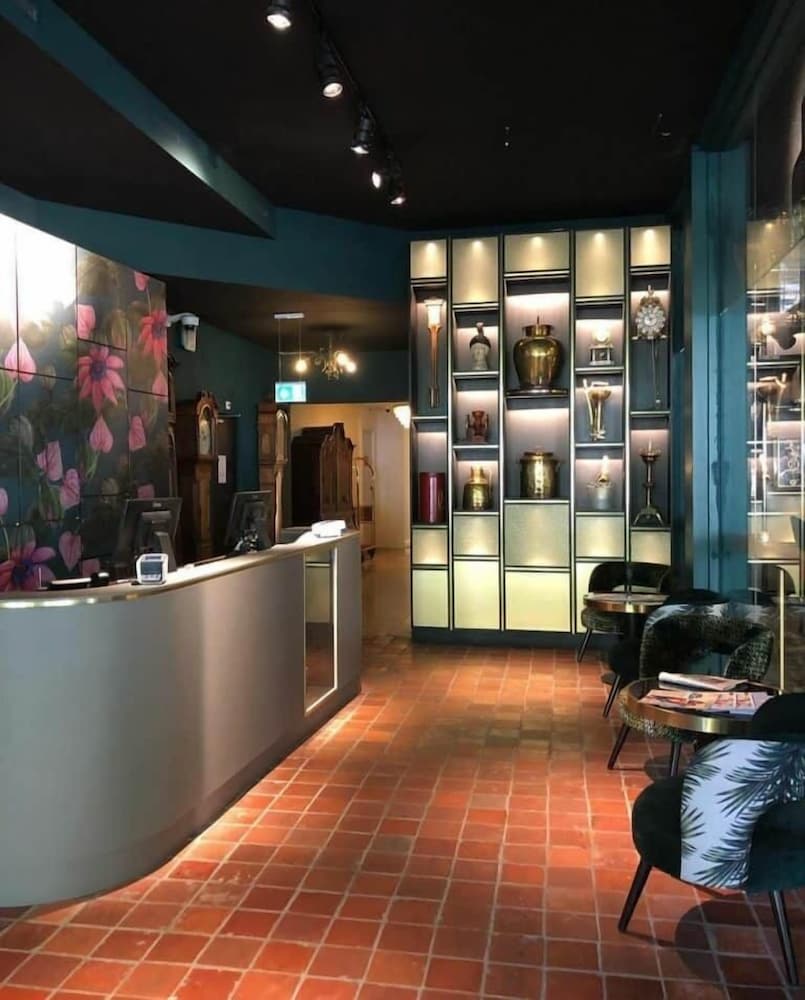 ambassador city centre hotel