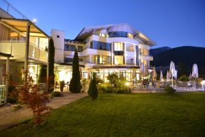 hartwegers hotel