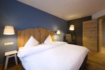 Sepp & Hanni's - Suiten Im Dorf,Neustift Im Stubaital>>Innsbruck,4 star