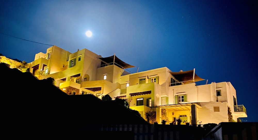 niriedes hotel