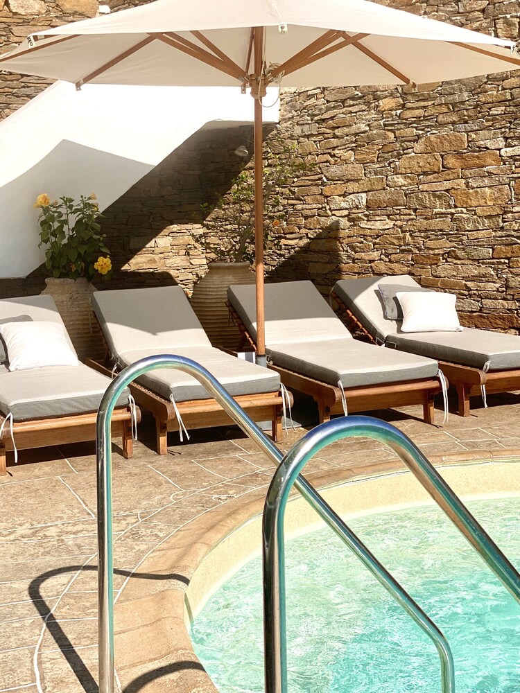 niriedes hotel