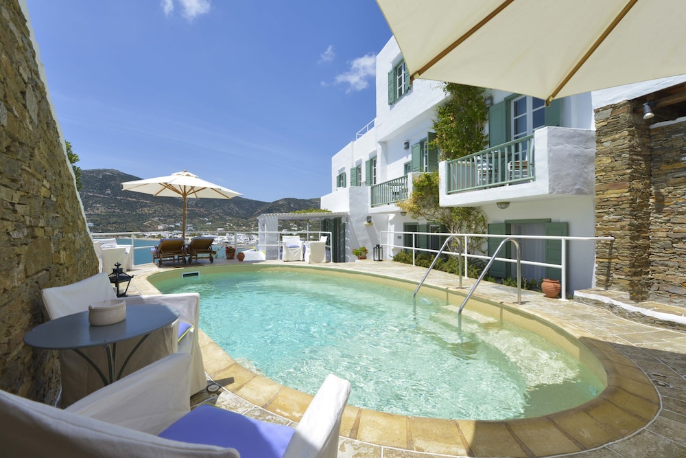 niriedes hotel
