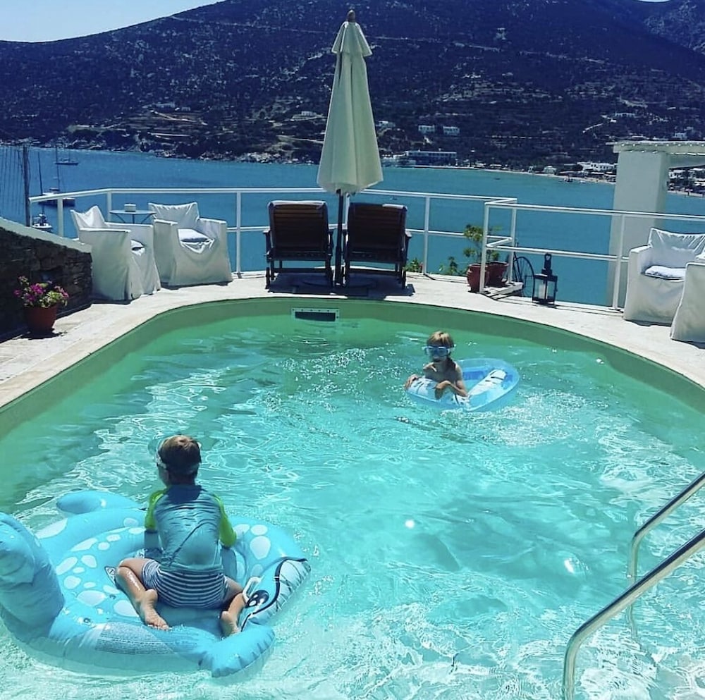 niriedes hotel