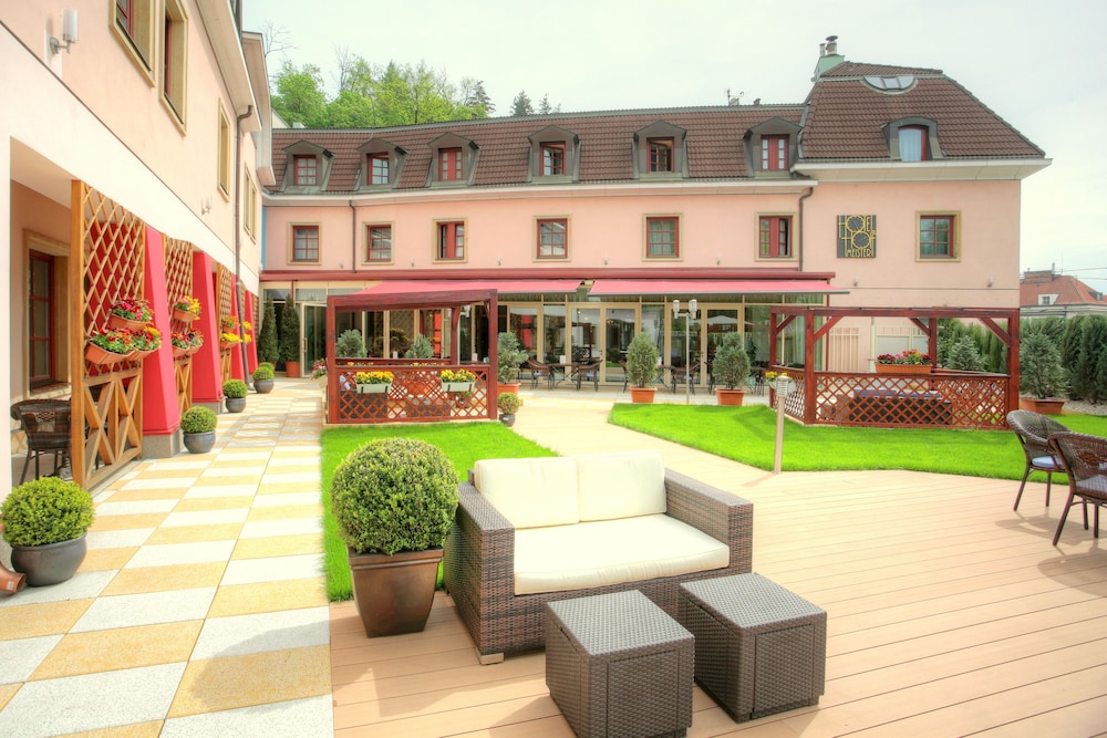 hotel hoffmeister