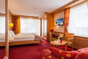 hotel holiday