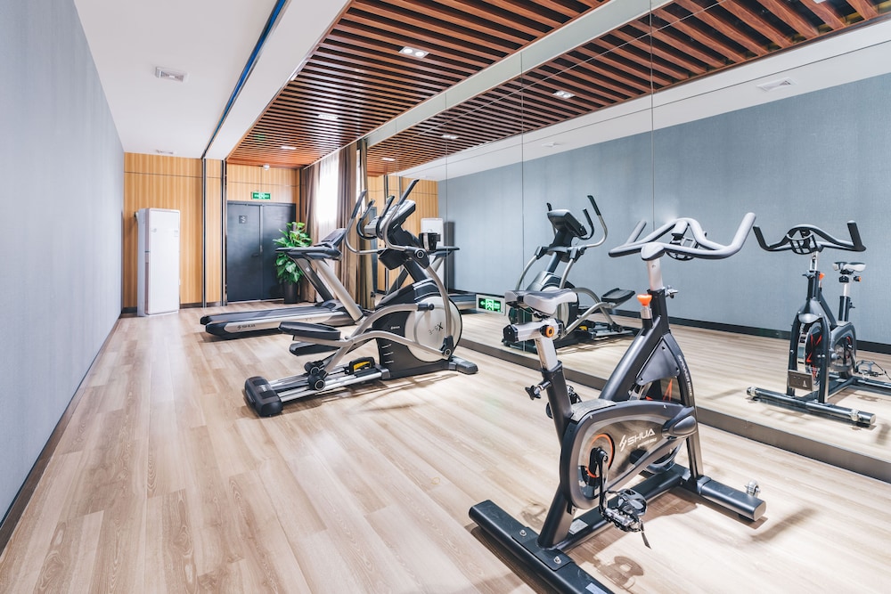 atour hotel international trade city yiwu