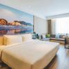 atour hotel international trade city yiwu