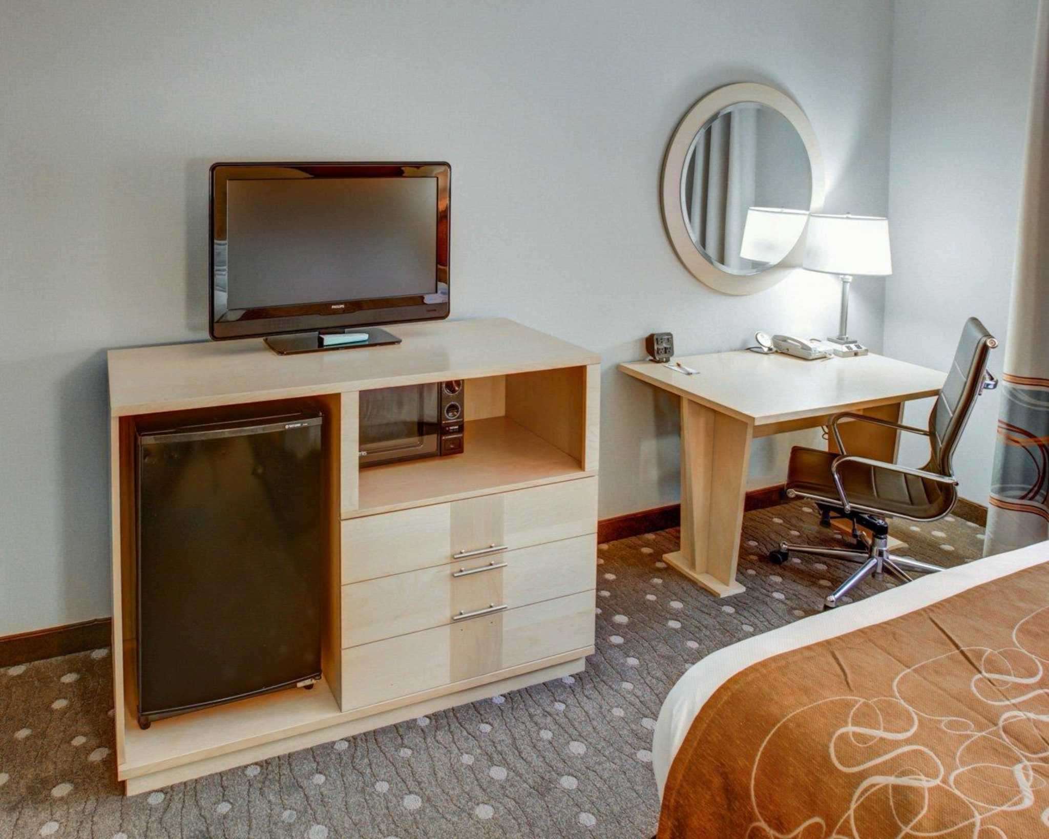 comfort suites pittsburgh airport