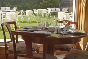 hotel playa de meron