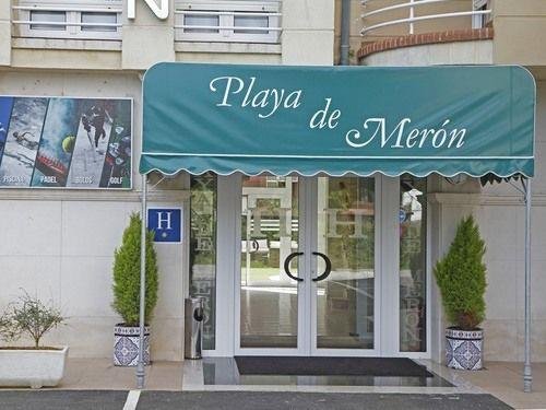 hotel playa de meron