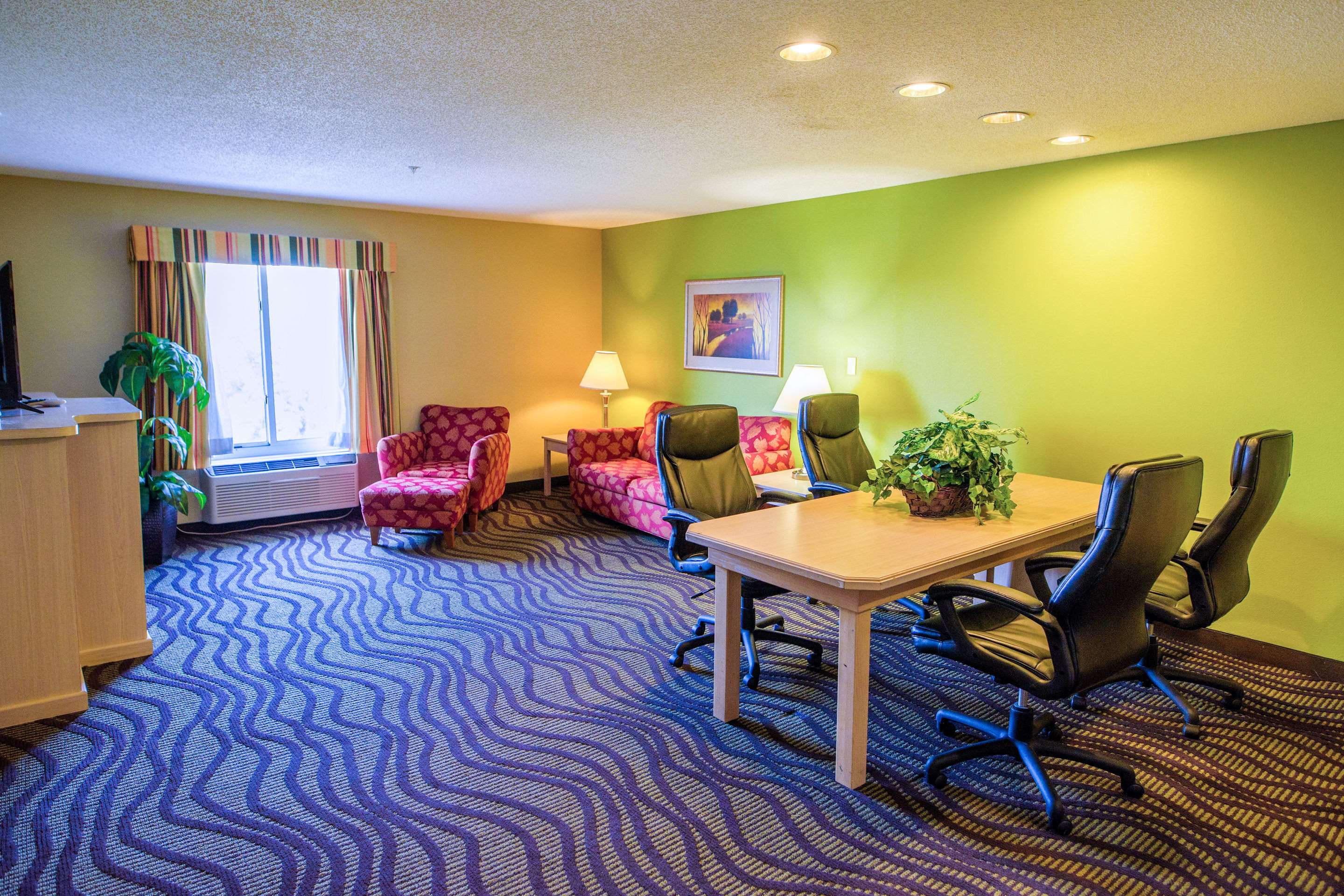 onyx suites wolfchase