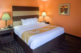 onyx suites wolfchase