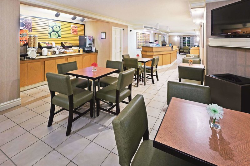 la quinta inn by wyndham corpus christi north