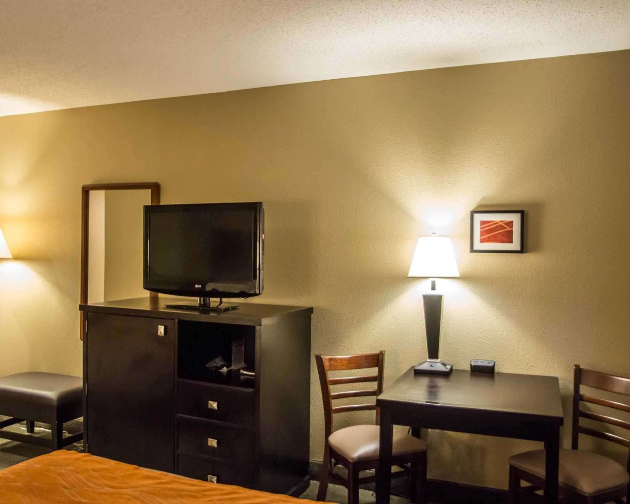 holiday inn express cincinnati north monroe by ihg