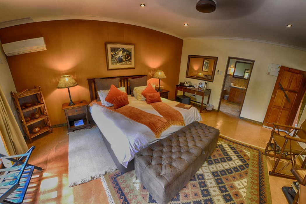 Last Word Madikwe,Madikwe>>Gaborone,4 star