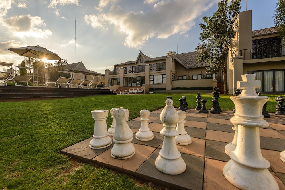 cayley mountain resort