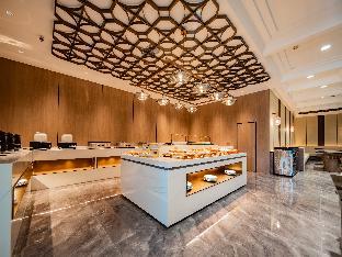 grand madison hotel jiaguguan