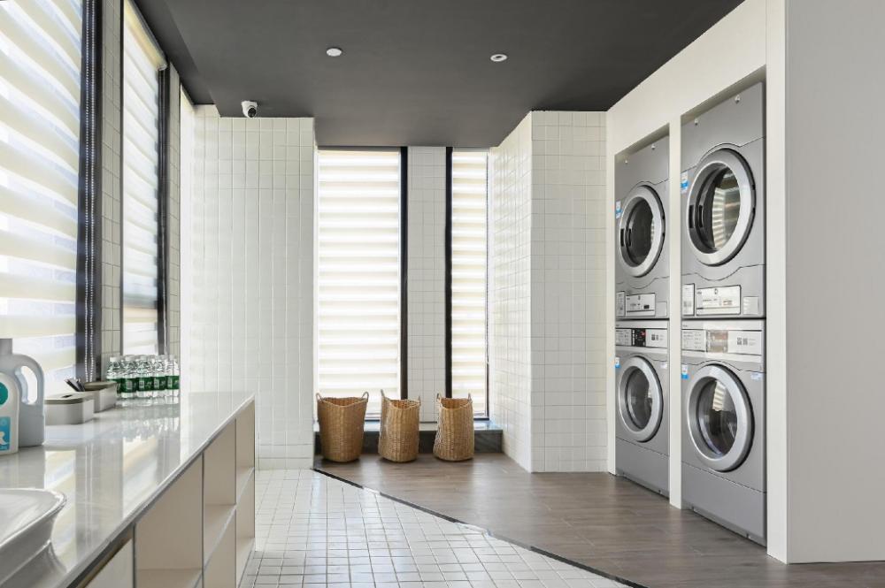 atour hotel kunming changshui international airport