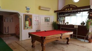 golden moon apart hotel