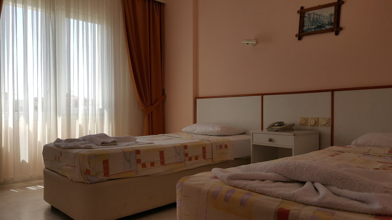 golden moon apart hotel