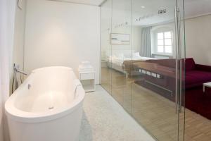 hotel am domplatz adult only