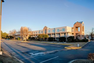 Quality Inn Fayetteville Near Fort Bragg,North Carolina>>Fayetteville,3 star